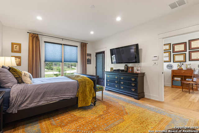 Image 17 of 49 For 31545 Meadow Creek