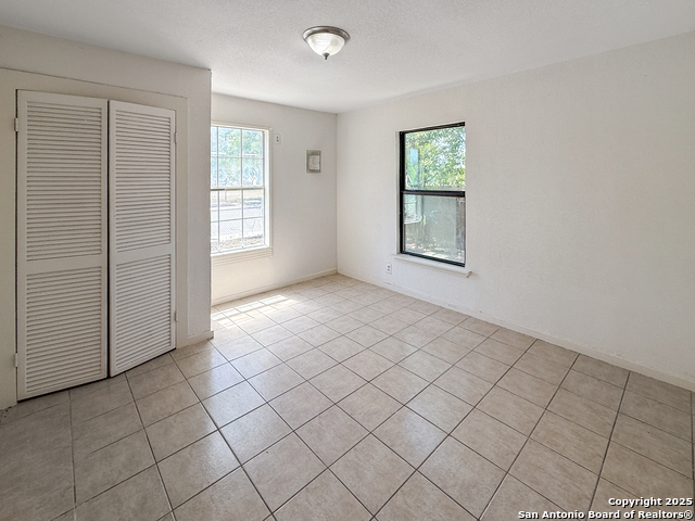 Image 10 of 20 For 223 19th Sw