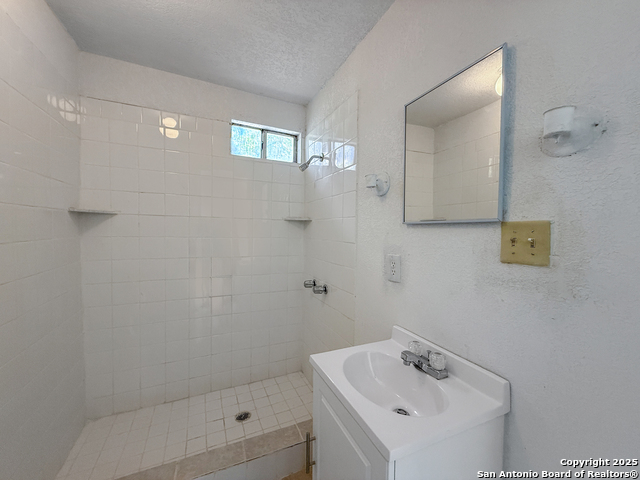 Image 11 of 20 For 223 19th Sw