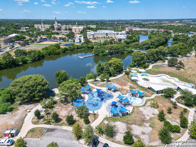 Image 19 of 20 For 223 19th Sw