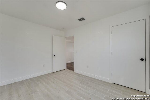 Image 13 of 31 For 6035 Plumbago Place