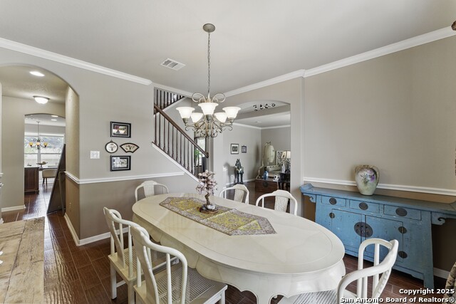 Listing photo id 13 for 2106 Laurel Pt