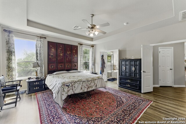 Listing photo id 24 for 2106 Laurel Pt