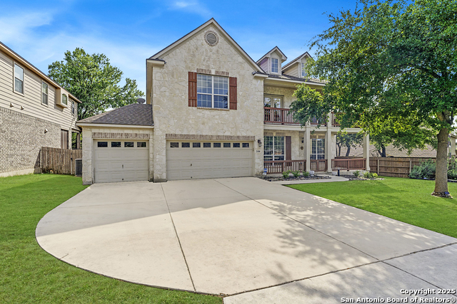 Listing photo id 1 for 2106 Laurel Pt