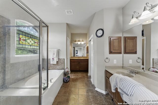Listing photo id 28 for 2106 Laurel Pt