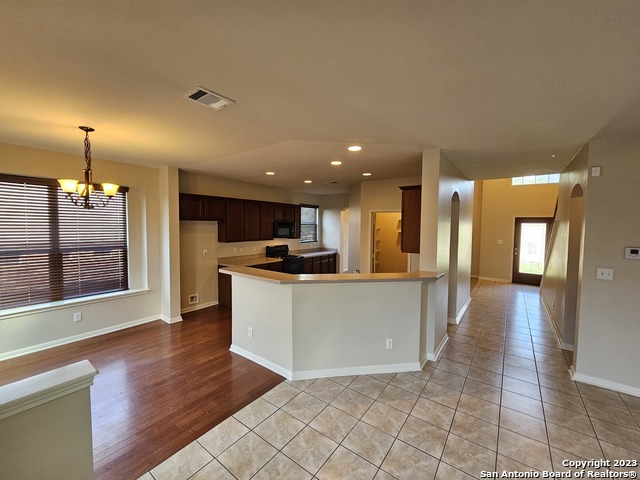 Image 12 of 33 For 9326 Hazelton Ln