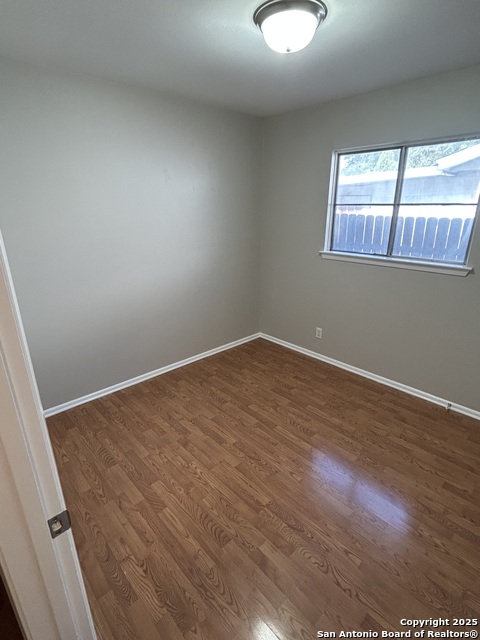 Image 15 of 19 For 4414 First View