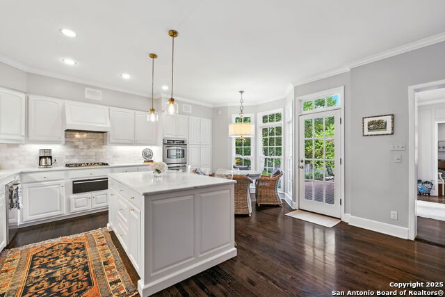 Listing photo id 14 for 501 Canterbury Hill