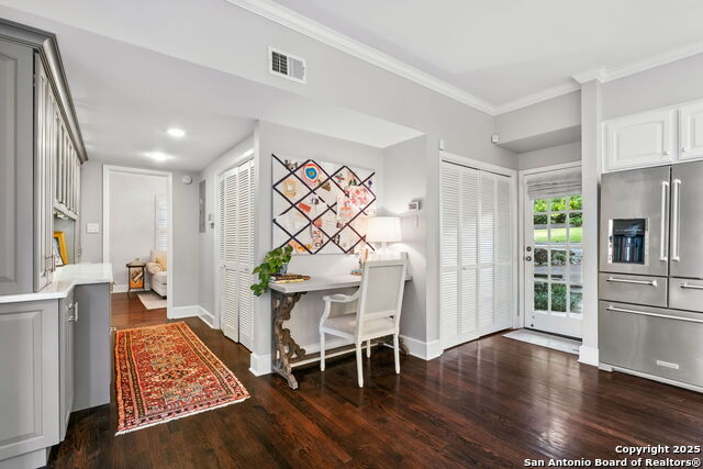 Listing photo id 19 for 501 Canterbury Hill