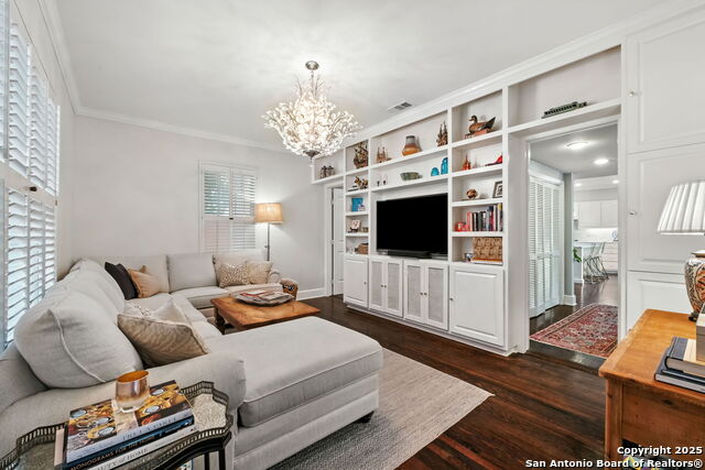 Listing photo id 21 for 501 Canterbury Hill
