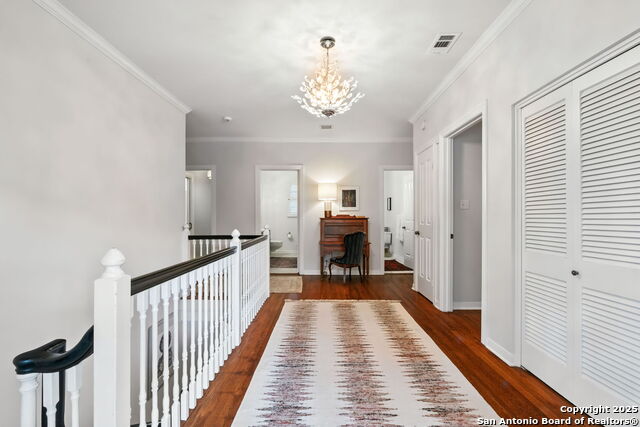 Listing photo id 25 for 501 Canterbury Hill