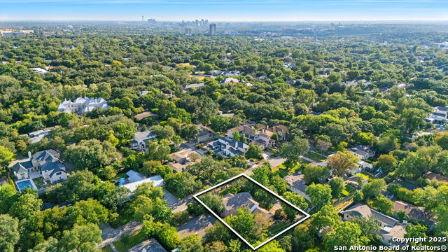 Listing photo id 42 for 501 Canterbury Hill