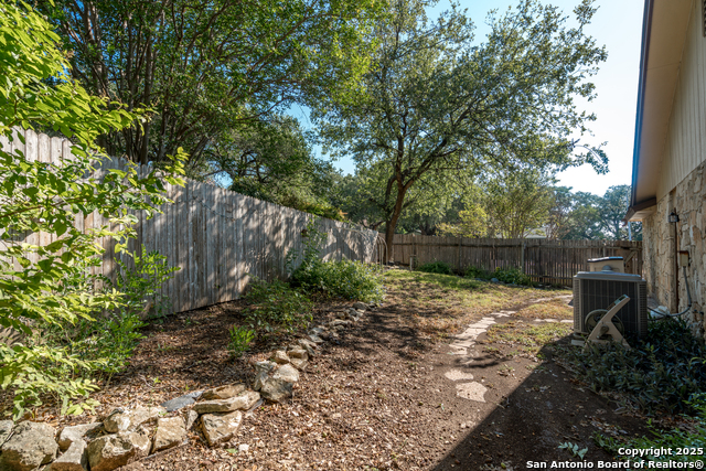 Image 15 of 45 For 1723 Autumn Woods Street