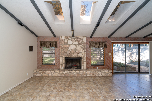 Image 19 of 45 For 1723 Autumn Woods Street