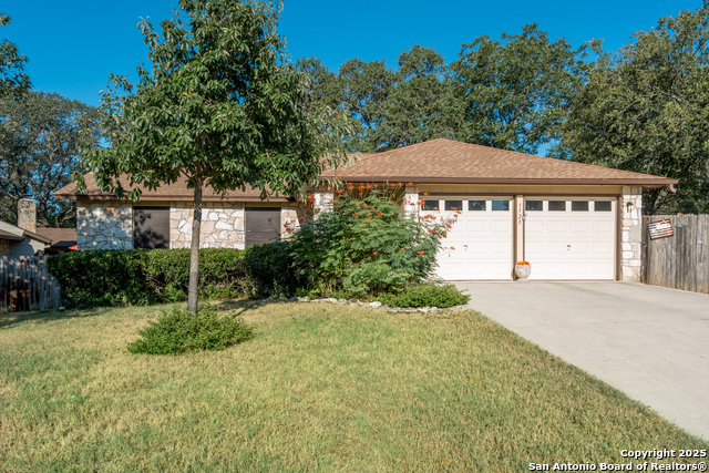 Image 3 of 45 For 1723 Autumn Woods Street