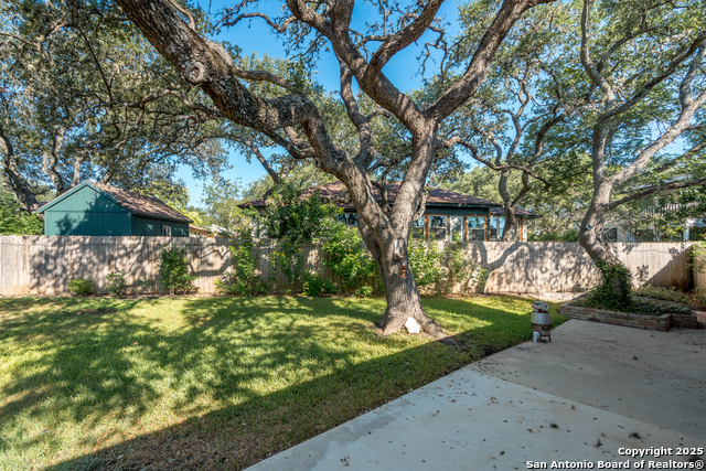Image 9 of 45 For 1723 Autumn Woods Street