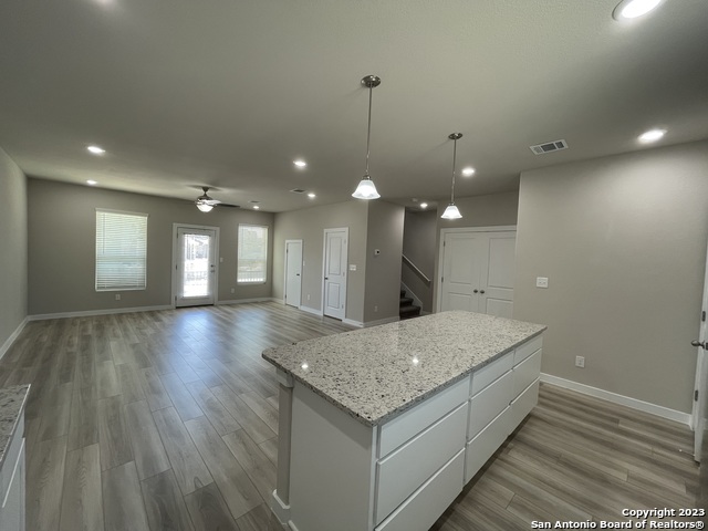 Image 5 of 13 For 21543 Sir Walter