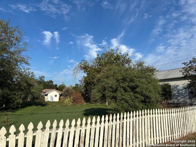 Image 2 of 9 For 11619 Castro