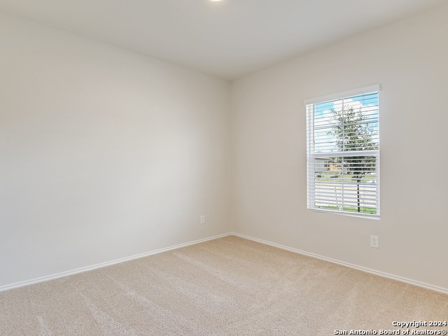 Listing photo id 9 for 909 Armadillo