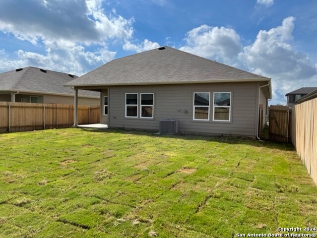Listing photo id 13 for 909 Armadillo