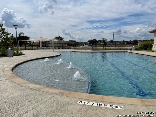 Listing photo id 19 for 909 Armadillo