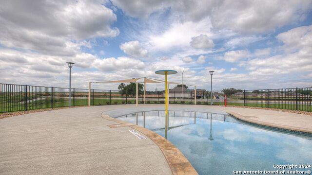 Listing photo id 20 for 909 Armadillo