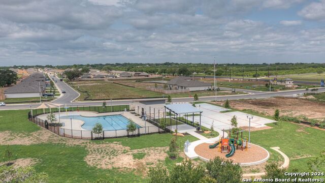 Listing photo id 23 for 909 Armadillo