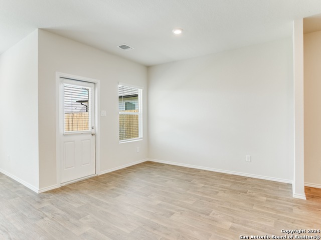 Listing photo id 4 for 909 Armadillo