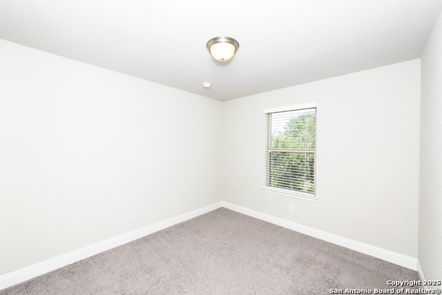 Image 17 of 29 For 12523 Wesley Creek E