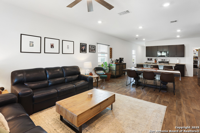 Image 9 of 37 For 10415 Howgate