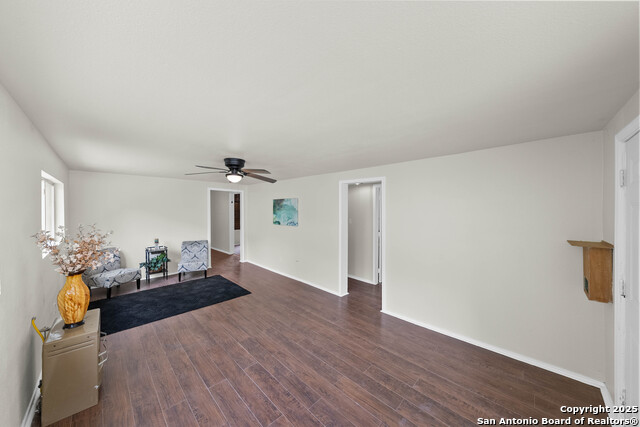 Image 6 of 21 For 1422 Sabinas N