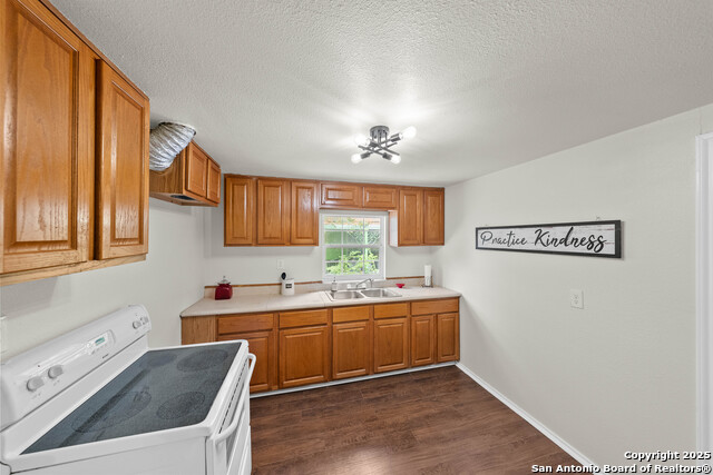 Image 8 of 21 For 1422 Sabinas N