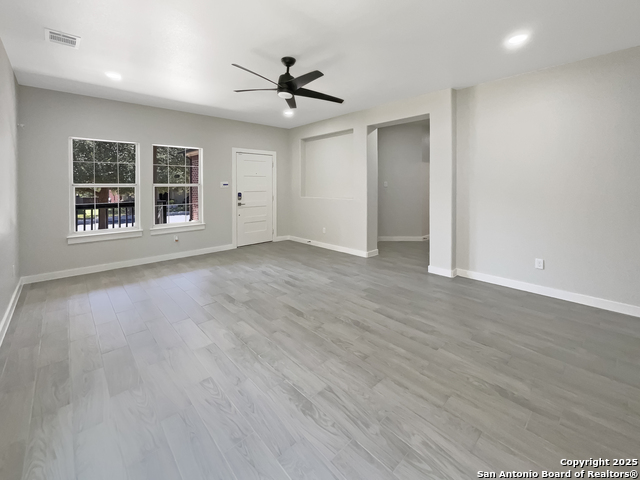 Image 3 of 28 For 4318 James Bowie