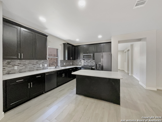 Image 6 of 28 For 4318 James Bowie