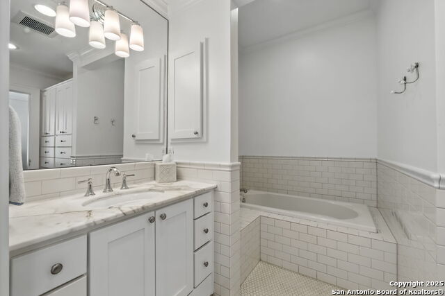 Listing photo id 22 for 125 Cloverleaf