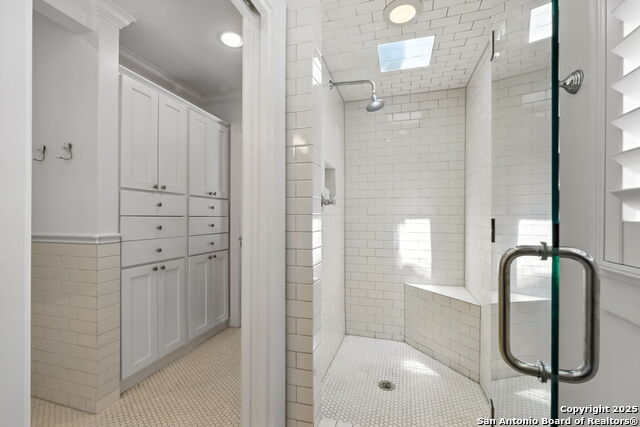 Listing photo id 23 for 125 Cloverleaf