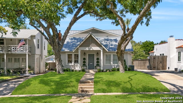 Listing photo id 39 for 125 Cloverleaf