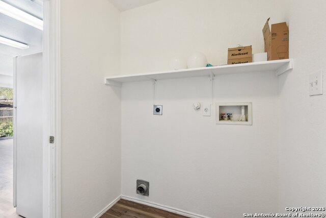 Image 16 of 42 For 16216 Ike  