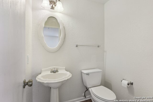 Image 17 of 42 For 16216 Ike  