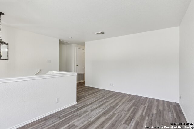 Image 19 of 42 For 16216 Ike  