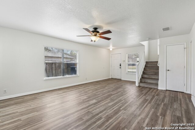 Image 5 of 42 For 16216 Ike  