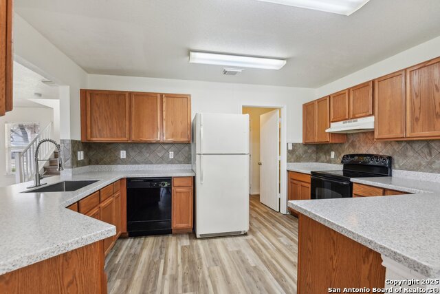 Image 7 of 42 For 16216 Ike  