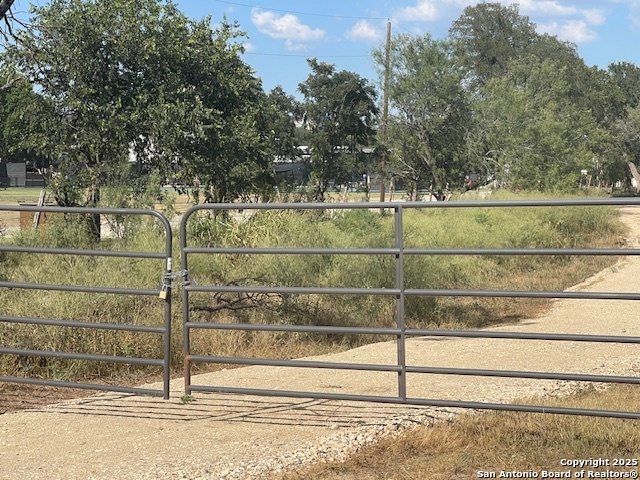 Details for 556 Krueger Canyon, New Braunfels, TX 78132