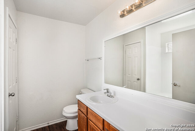 Image 10 of 15 For 6611 Walnut Valley