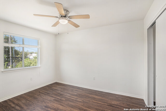 Image 11 of 15 For 6611 Walnut Valley