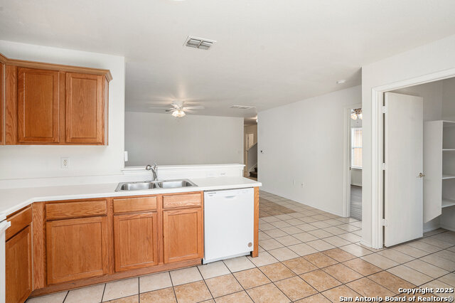 Image 5 of 15 For 6611 Walnut Valley