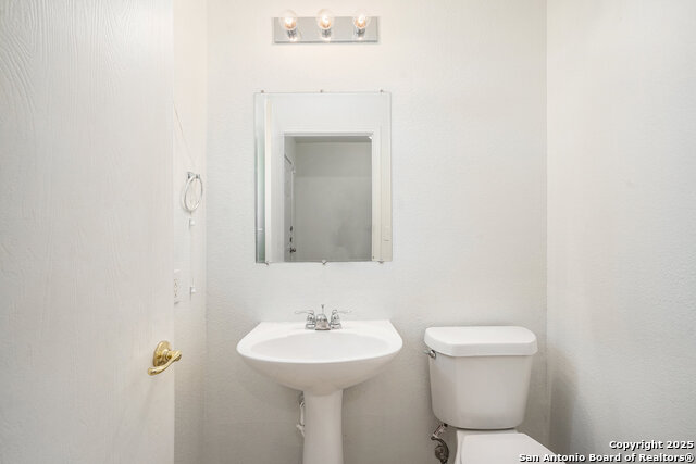 Image 6 of 15 For 6611 Walnut Valley