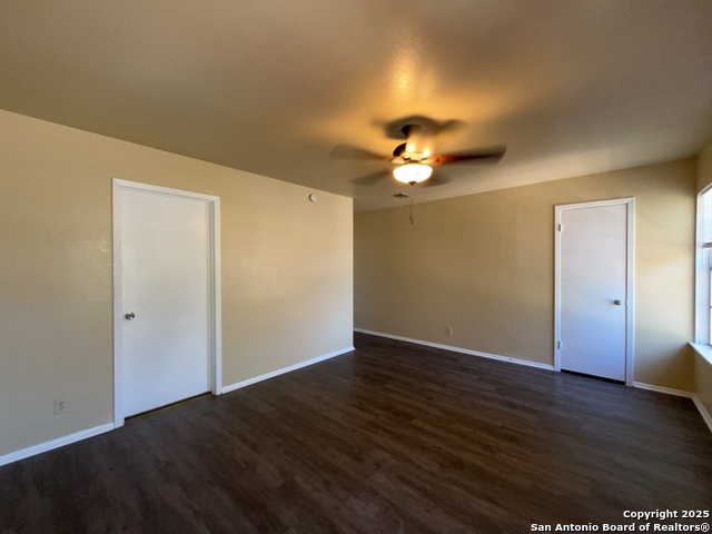 Image 21 of 40 For 14409 Brook Hollow Blvd