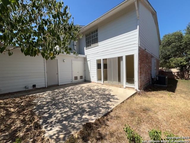 Image 31 of 40 For 14409 Brook Hollow Blvd