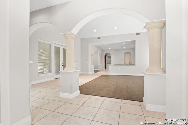 Image 11 of 31 For 22126 Touring Ln